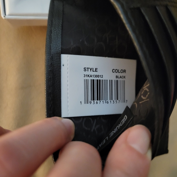 NWT Calvin Klein Leather Wallet - Picture 4 of 5